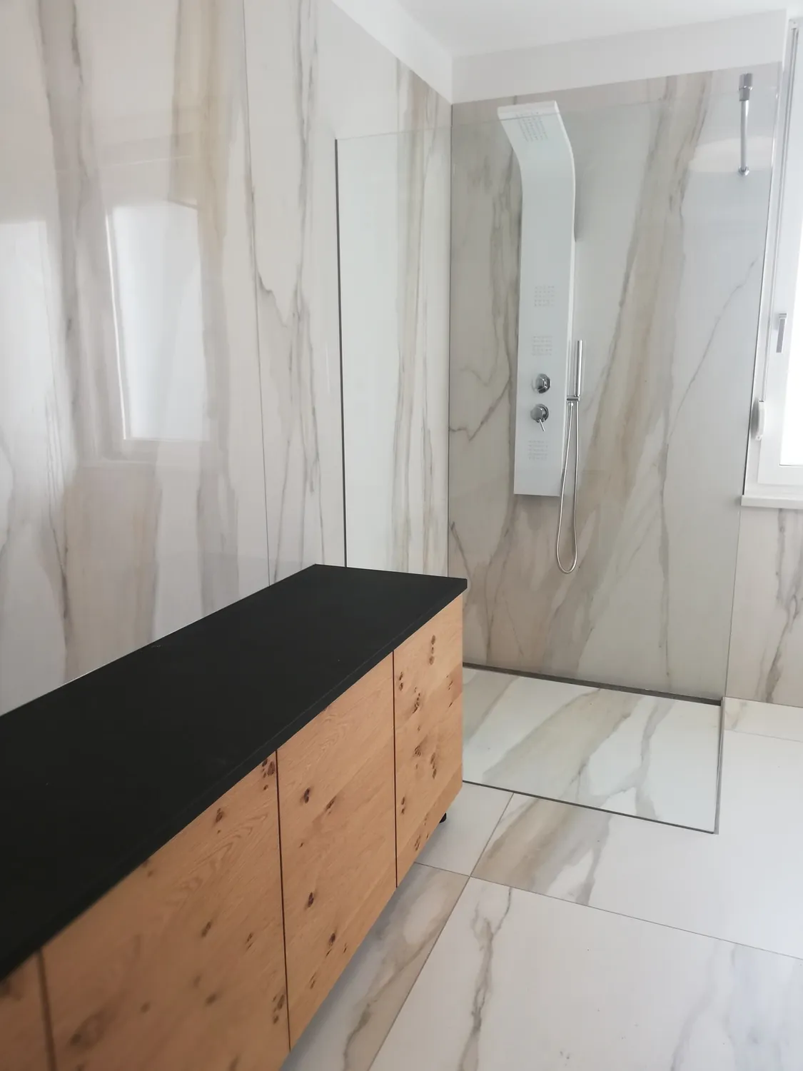 Minimalistična kopalnica — Kopalnice, izvedba Keramičarstvo MCool
