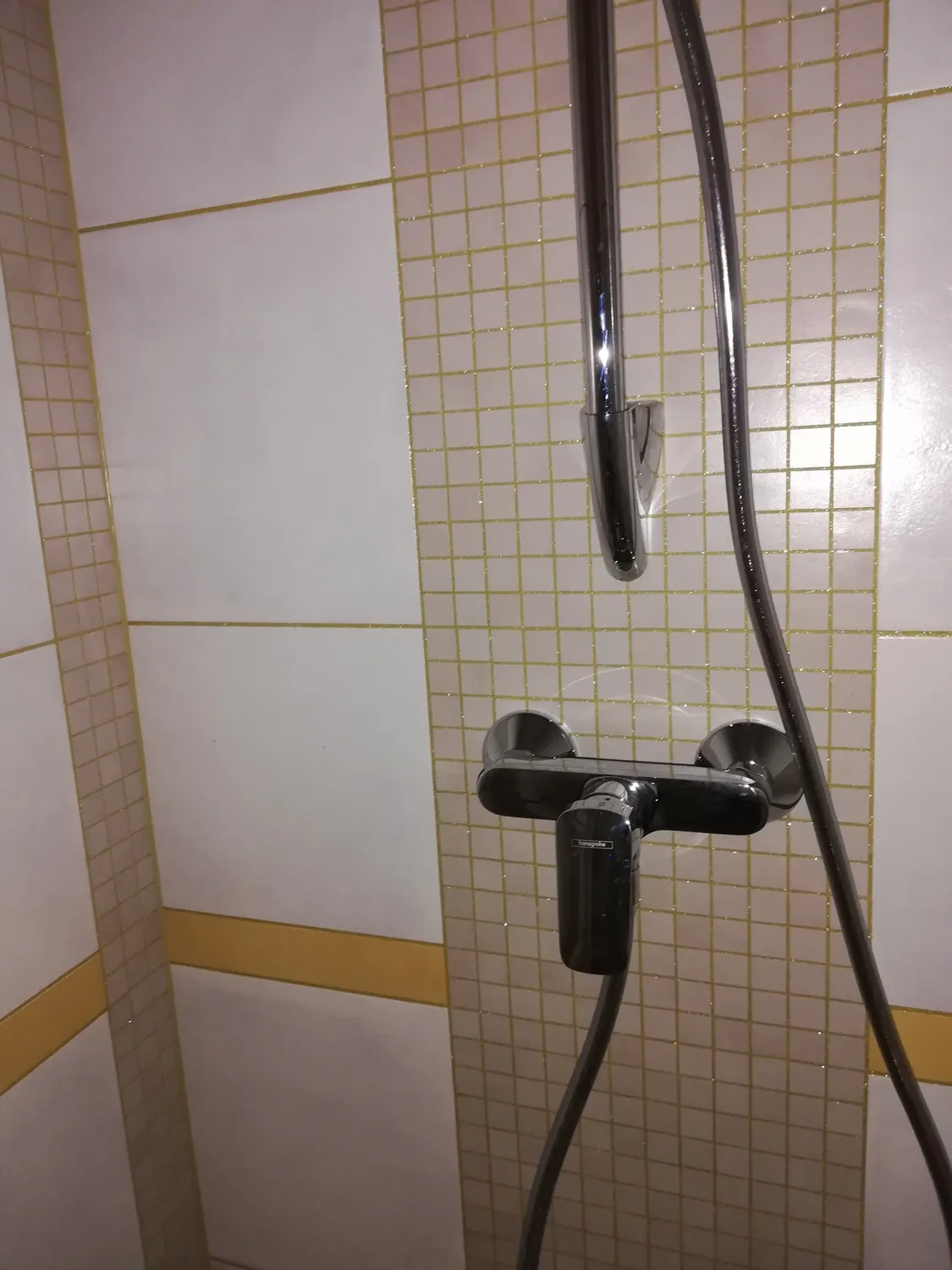 Kopalnica s heksagonalnim tlakom — Kopalnice, izvedba Keramičarstvo MCool